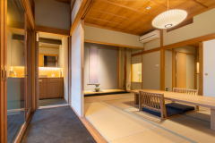 Annex: [Indoor bath * Natural hot spring] Japanese-style room 10 tatami mats + 1 room <Bed>
