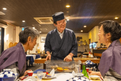 【夕食評価 九州No.1！磯あそび会席】食材の説明や壱岐の話を職人から聴ける楽しい食事のひと時♪