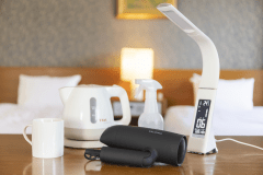 【客室アメニティ】全室に消臭剤やドライヤー、電気ケトルなどを完備しております。