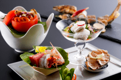 夏の特別会席"涼華の宴(りょうかのうたげ)"
すずやかな夏の食材を用いた創作会席です。
（写真はイメージです）