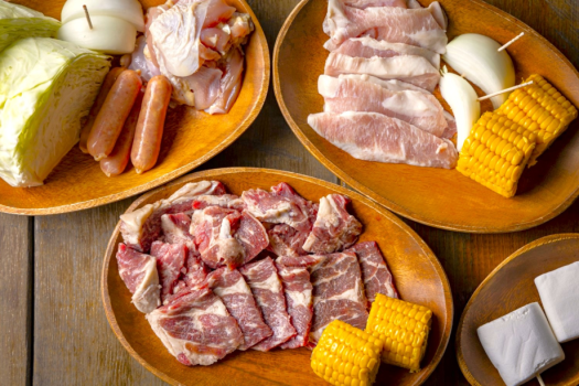 【1泊2食】≪standard≫グランピングBBQプラン〜ザブトン、中落ちカルビや旬野菜。大自然の中で味わう絶品BBQ〜【ウェルカムドリンクサービス付き】