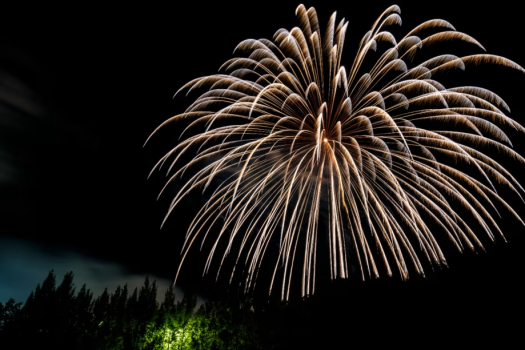 ■8月23日限定■御坊夏祭り【御坊花火大会】～MOUNT-Qから眺める3000発の花火～夏の夜空を華やかに彩るスペシャルプラン