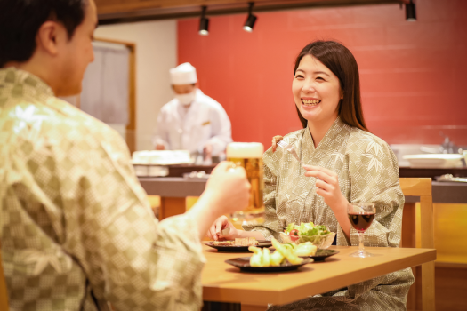 【夕食バイキング】豊富な品揃えと味わいで、誰と来ても思い出に残る楽しい時間を