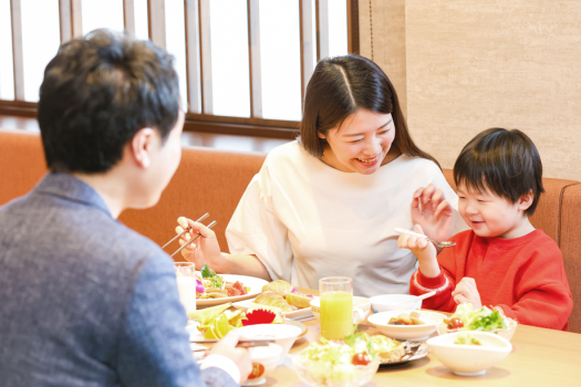 【朝食バイキング】好きなものを好きなだけ！食欲をそそる豊富なメニューで家族みんなで朝ごはん