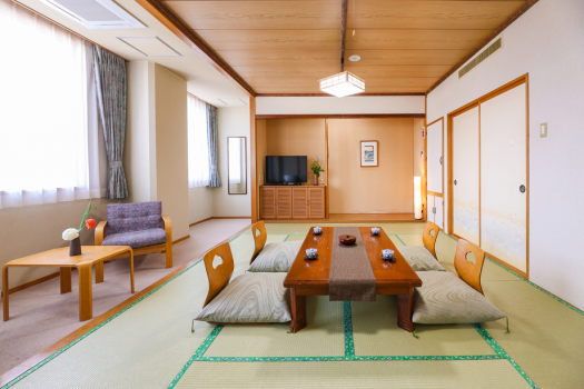 【和室12畳】8畳よりもひと回り広く使えて家族や友人との旅行に最適な客室