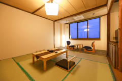 【リニューアル和室8畳】伝統の和の心に、スタイリッシュなデザインを纏った客室