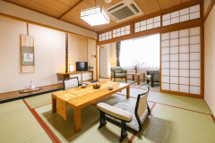 【和洋室】日本独自の美意識と洋風の快適さを兼ね備えた上級客室