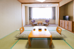 【和室8畳】い草の香り漂うシンプルかつ清潔感のある和室