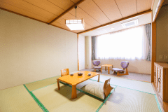 【和室8畳】い草の香り漂うシンプルかつ清潔感のある和室