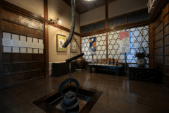 時節の飾りや、四季折々の花が活けられた待合