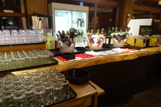 クリスマスビュッフェはアルコールも飲み放題（一部有料）