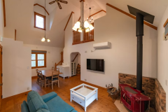 貸別荘1541_リビングダイニング