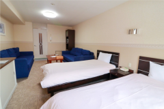 洋室單人床房間(2床)（4名定員・37平方公尺）【禁煙】