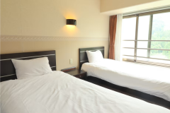 洋室單人床房間(2床)（4名定員・37平方公尺）【禁煙】