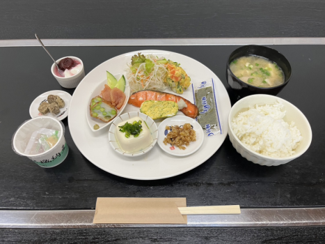 朝食