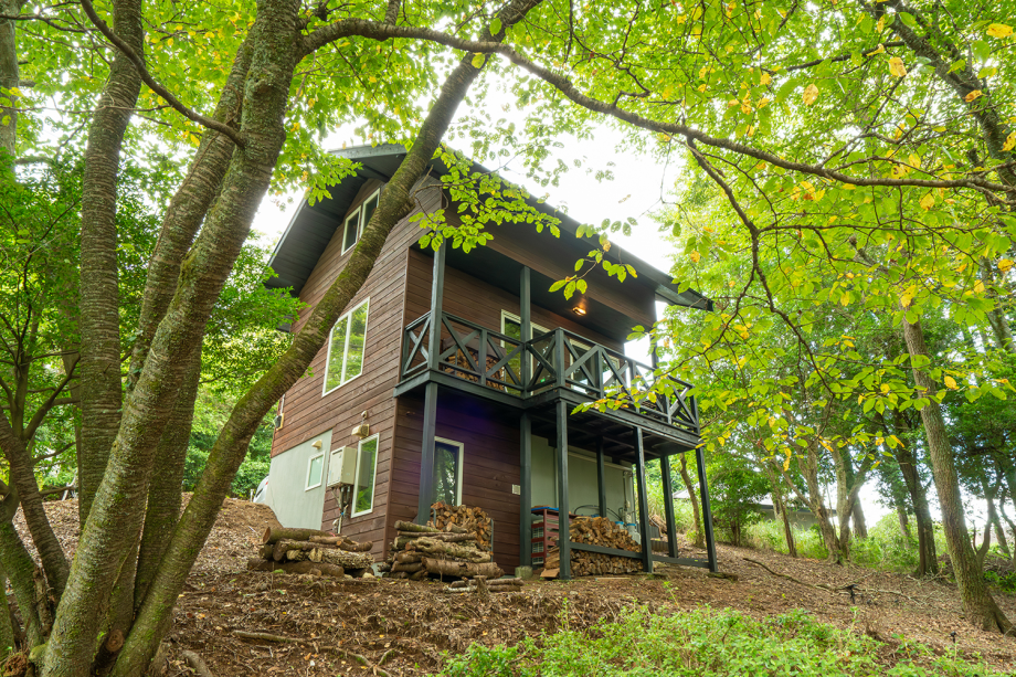 【ペットと泊まれる＆テントサウナ付】ウッドテラスでBBQもOK♪2階建て貸別荘コテージ（2LDK)（736）