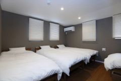 【E-11】★プライベートドッグラン付★露天風呂＆ウッドデッキ付き貸別荘（7名定員）（ブラック）