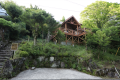 ☆【ペットと泊まれる】温泉付ログハウス☆庭でBBQもOK♪2階建て貸別荘コテージ（D-13)