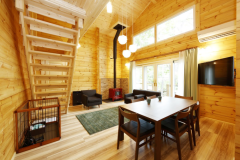 【薪ストーブ・天然温泉・グループ向け】～森～【6名定員 2LDK ドッグラン約80㎡】