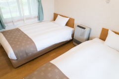 B1　レイクサイドドッグヴィラ【4名定員 2L ドッグラン約100㎡】