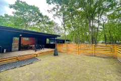 【プロジェクター＆薪ストーブ】グランピングガーデンテラス【4名定員ドッグラン約48㎡】