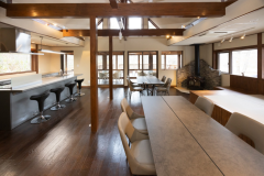 【大ホール＆離れ浴室・サウナで贅沢コテージ】ブーケ【10名定員、4LDK、ドッグラン約118㎡】