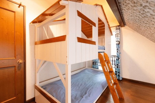 【コテージ・ファミリー】コテージをイメージした2段ベットにワクワクが止まらない♪