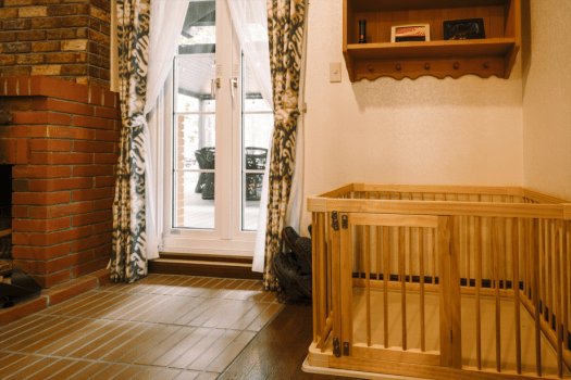 【リビングエリア備えたペット用ゲージ】大切なペットと暮らすような旅をお愉しみくだだい。