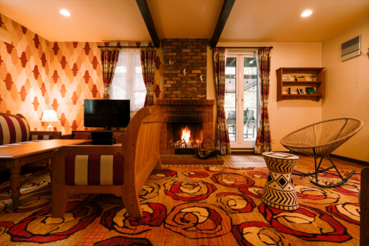 【全棟暖炉完備】広々としたリビングエリア。暖炉を囲み会話を愉しむひとときを。 【全棟暖炉完備】広々としたリビングエリア。暖炉を囲み会話を愉しむひとときを。