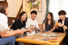 ＼仲間でワイワイ♪／お部屋時間を楽しむボードゲーム等の貸出もございます。