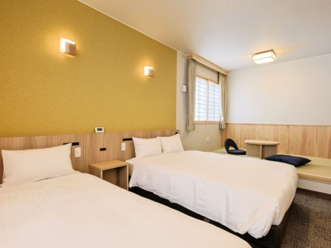 和洋室デラックスツイン（Sertaダブルベッド仕様）【禁煙】