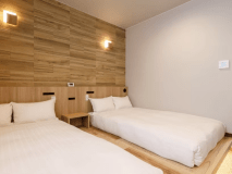 和洋室ツイン（Sertaセミダブルベッド仕様）【禁煙】