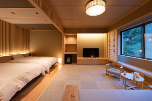 luxury（旧名称 suite）
