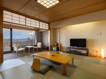 【優待】和室（10畳と4.5畳の二間）広縁・トイレ付き