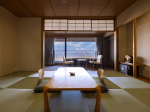 【優待】和室（10畳と4.5畳の二間）広縁・トイレ付き