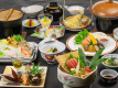 2025年7月8月《お献立の一例》旬の食材を活かした和洋折衷創作会席膳をご用意致しました♪