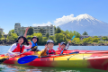 [Popular Plan!] Relax and Enjoy Nature with Stunning Views of Mount Fuji: Kayaking Experience Plan [10:30 AM Start] [Price Per Person] ~ Glamping Village Fuji Kawaguchiko ~