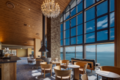 【展望ラウンジ】