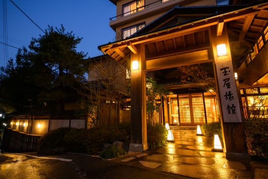 【女子旅×玉屋旅館の基本会席】色浴衣・アメニティ・ワンドリンク等★信州プレミアム牛肉と信州の旬を堪能する
