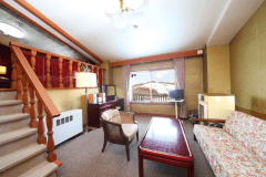 【らいちょう館■最上階メゾネット】メゾネットタイプのお部屋です