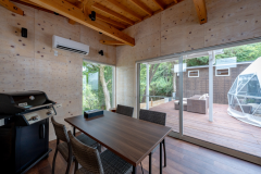 エコスイートWEST〈キングベッド1台〉