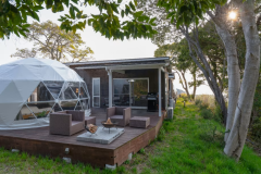 エコスイートEAST（角部屋）〈キングベッド1台〉