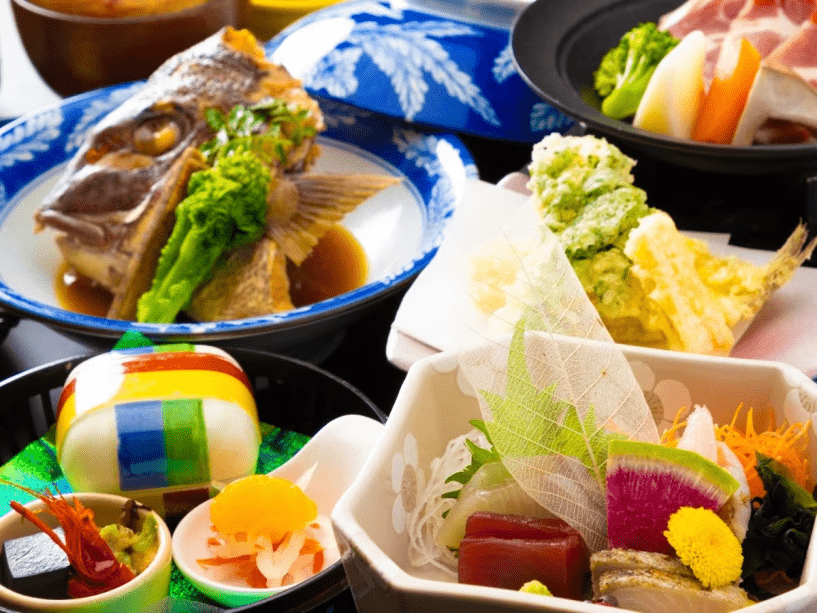 【リーズナブルに夏の温泉旅行を♪】三河の海の幸をお気軽に！家族旅行にもピッタリ◎八百富御膳６～８月