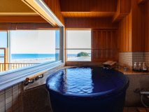 【8F半露天風呂付き客室　ツイン＋4.5畳】最上階の夜景を