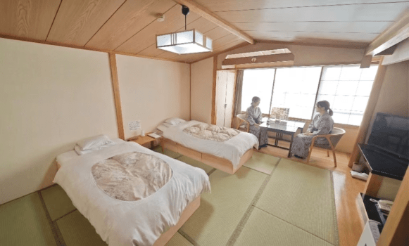【和みツインルーム】10畳和室にツインベッド（定員2名）