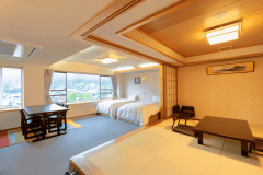 【特別和洋室】和洋折衷ゆとりの空間／マッサージチェア付