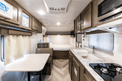 ロングトレーラー★小学生まで添い寝無料