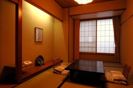 3F ３部屋限定 お二人様でもゆったり寛げるコンパクト和室（バスなし） 【和室6畳・禁煙】