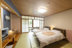 当館お薦めのお部屋！【ツインベッド10畳間タイプ】【禁煙】ユニットバス付