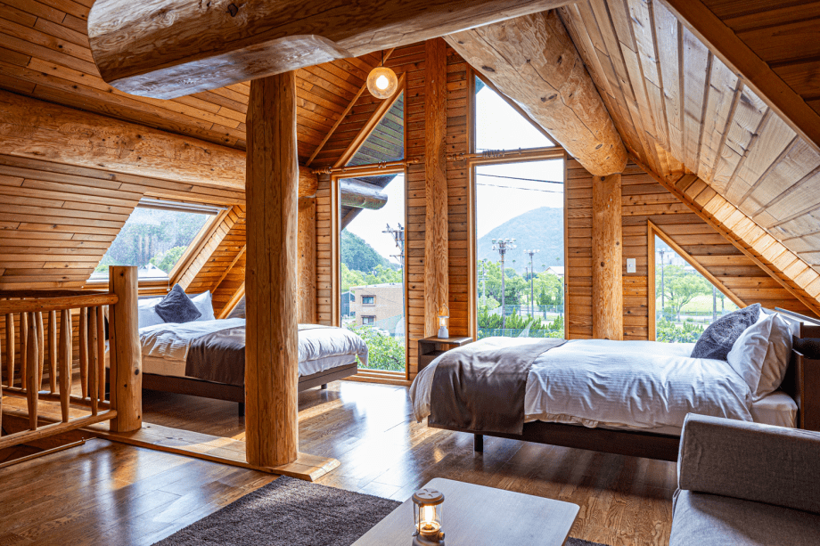 【期間限定SALE！】お得な5000円OFF！～木のぬくもり感じるサウナ付きログハウスでのんびりSTAY～〈素泊まり〉